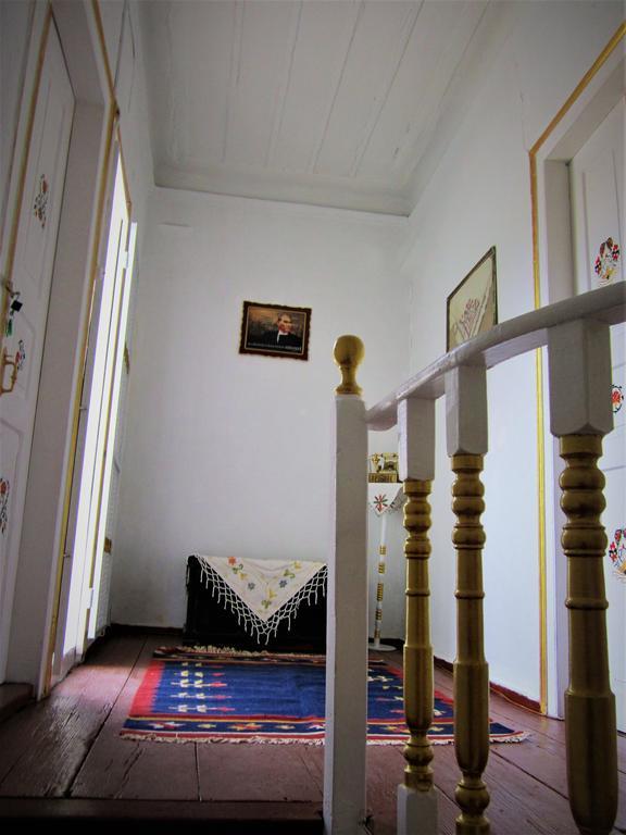 Ayvalik 1881 Pansiyon Exterior photo
